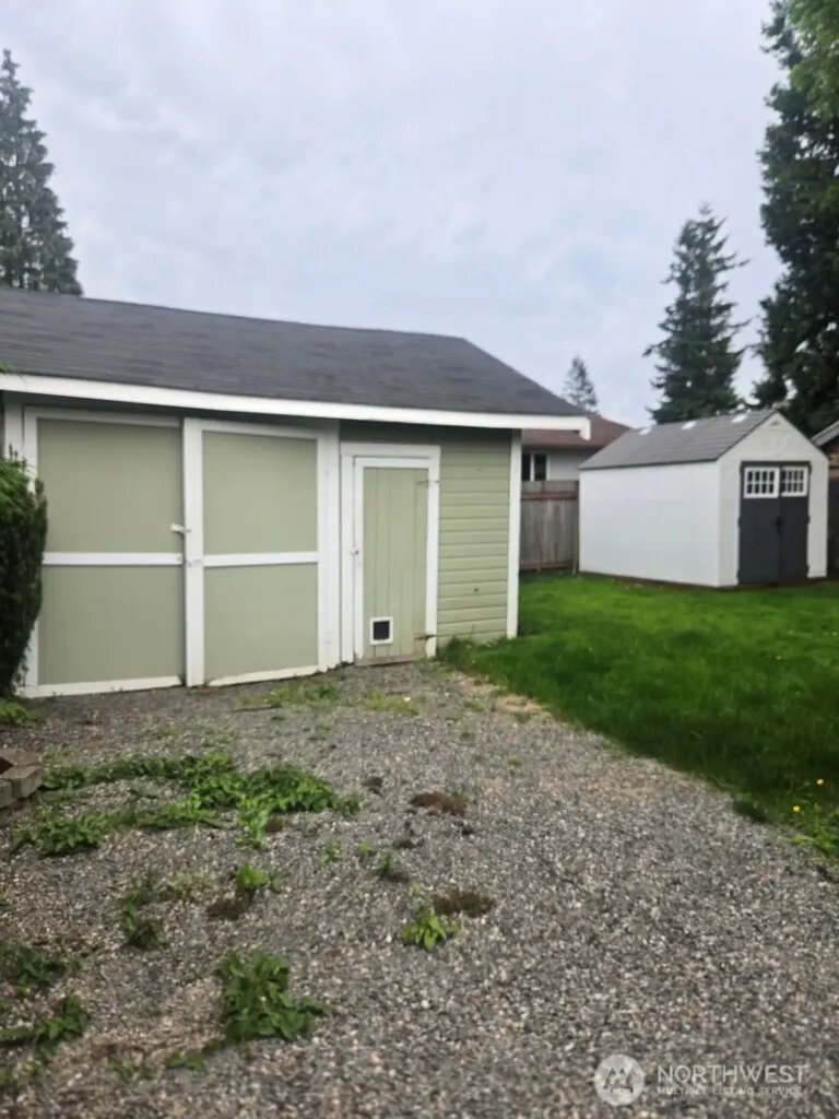 3011 Division Street Enumclaw WA 98022