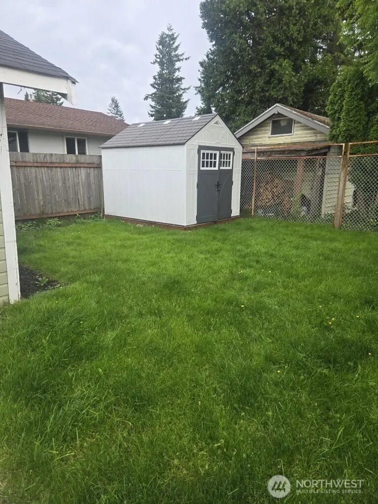 3011 Division Street Enumclaw WA 98022