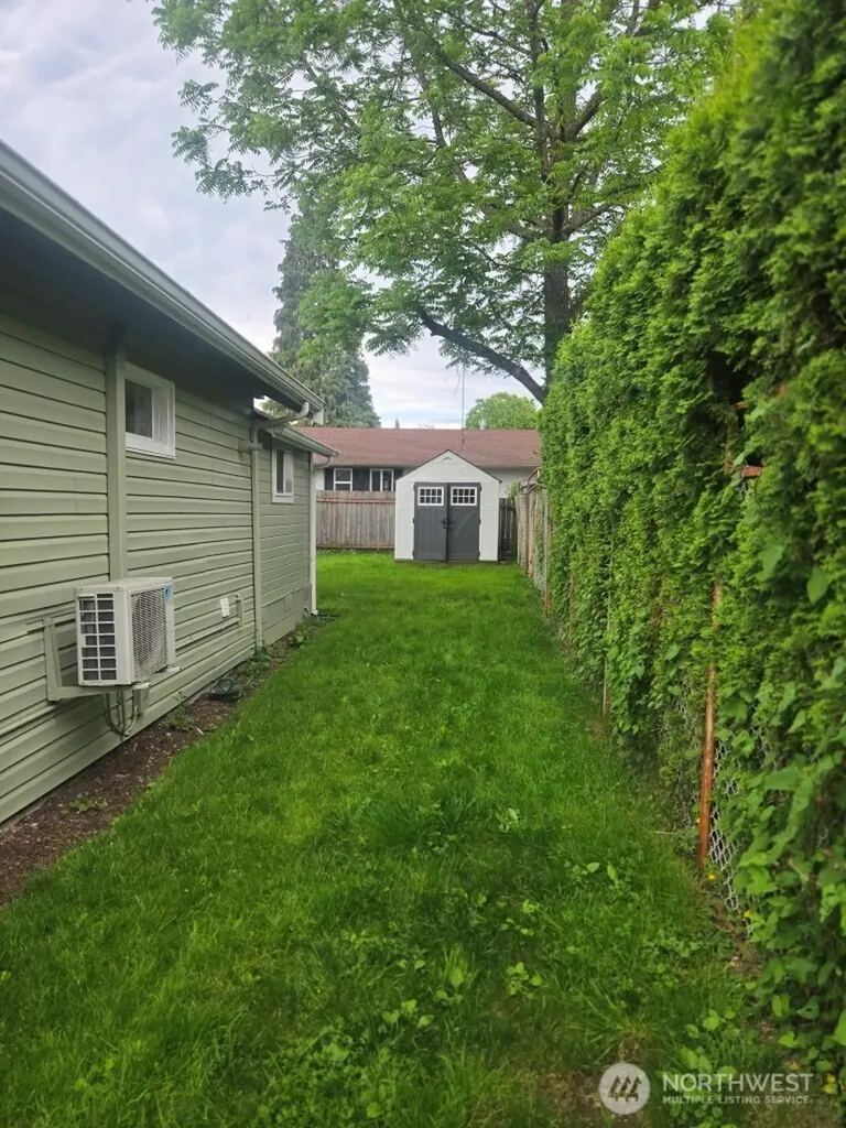 3011 Division Street Enumclaw WA 98022