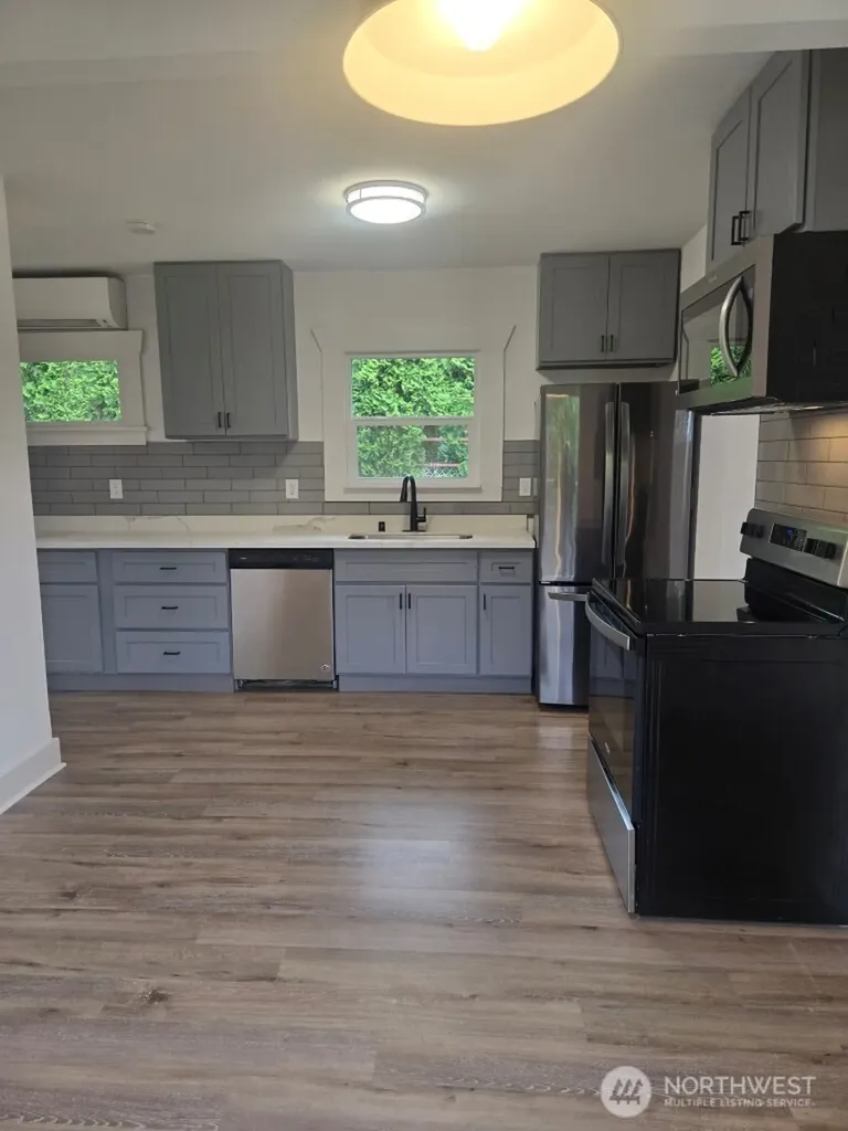 3011 Division Street Enumclaw WA 98022