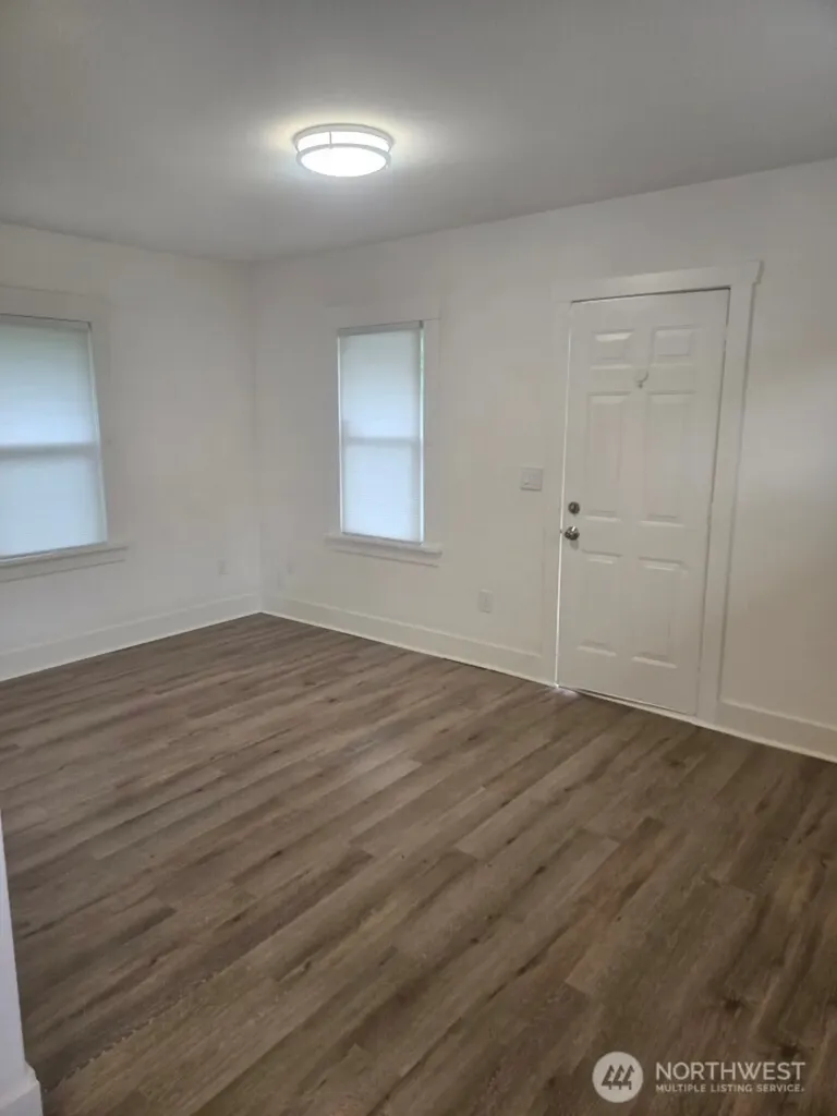 3011 Division Street Enumclaw WA 98022