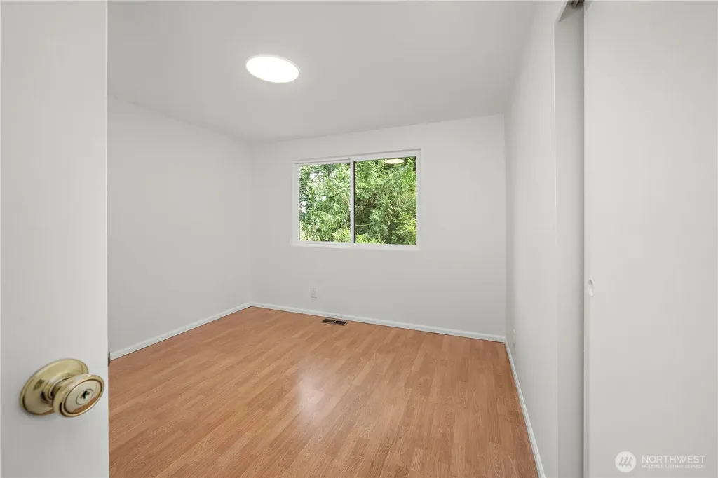 1108 NE 195th Street Shoreline WA 98155