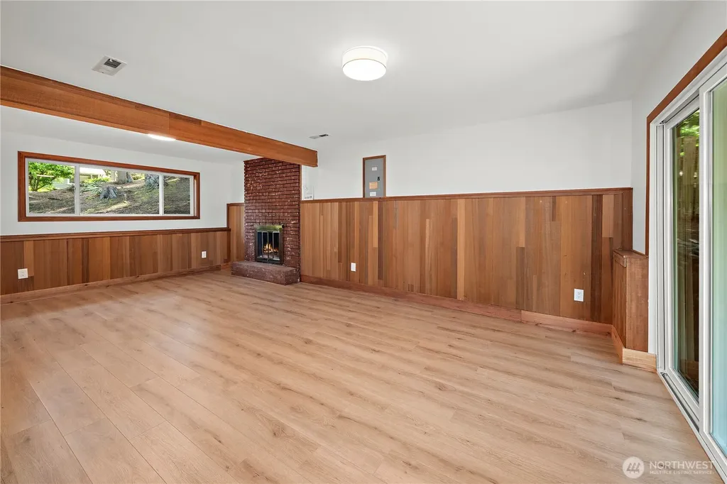1108 NE 195th Street Shoreline WA 98155