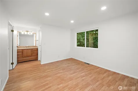 1108 NE 195th Street Shoreline WA 98155