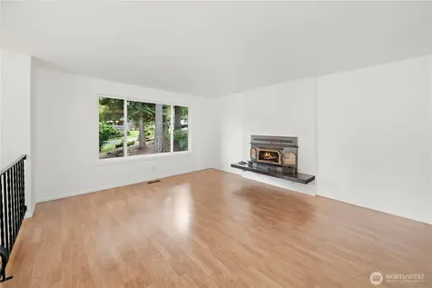 1108 NE 195th Street Shoreline WA 98155