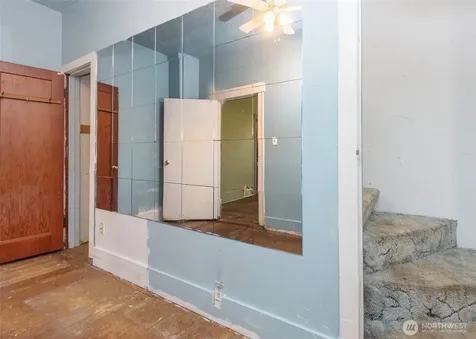 2214 N 60th Street Seattle WA 98103