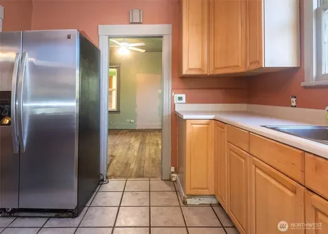 2214 N 60th Street Seattle WA 98103