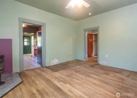 2214 N 60th Street Seattle WA 98103