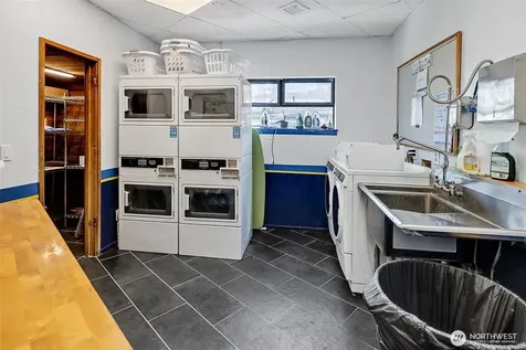 2143 N Northlake Way Seattle WA 98103