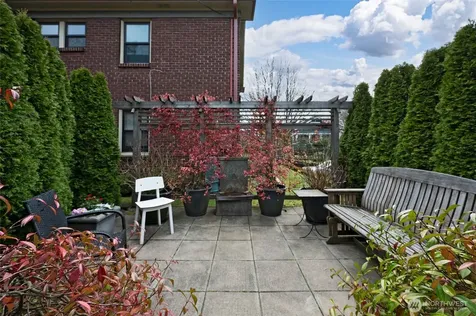 109 30th Avenue Seattle WA 98122