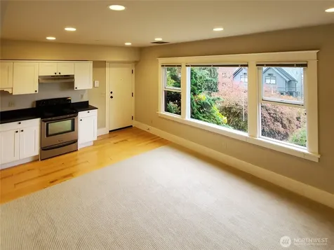 109 30th Avenue Seattle WA 98122