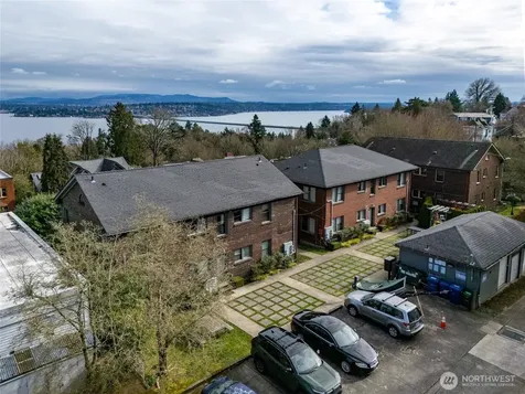 109 30th Avenue Seattle WA 98122