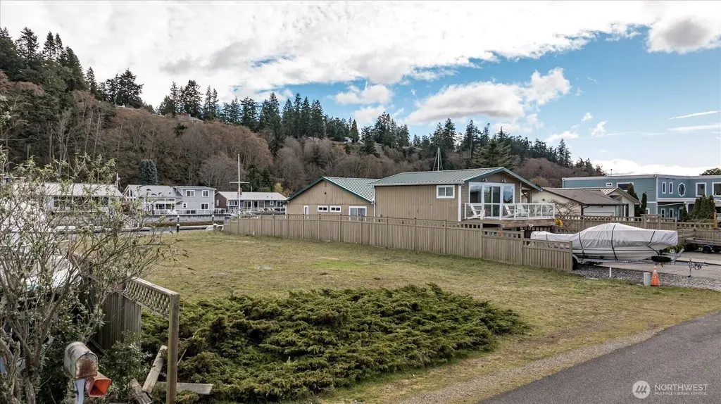 3709 Steelhead Drive Greenbank WA 98253