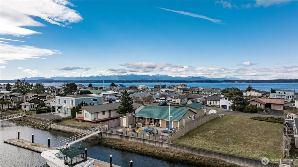 3709 Steelhead Drive Greenbank WA 98253