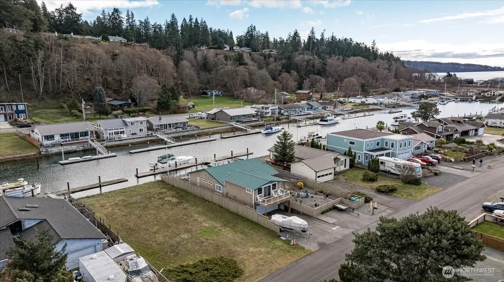 3709 Steelhead Drive Greenbank WA 98253