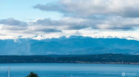3709 Steelhead Drive Greenbank WA 98253