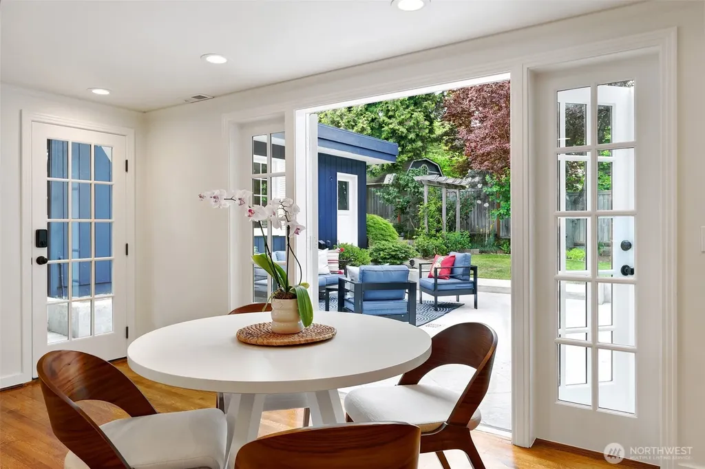 6605 57th Avenue NE Seattle WA 98115
