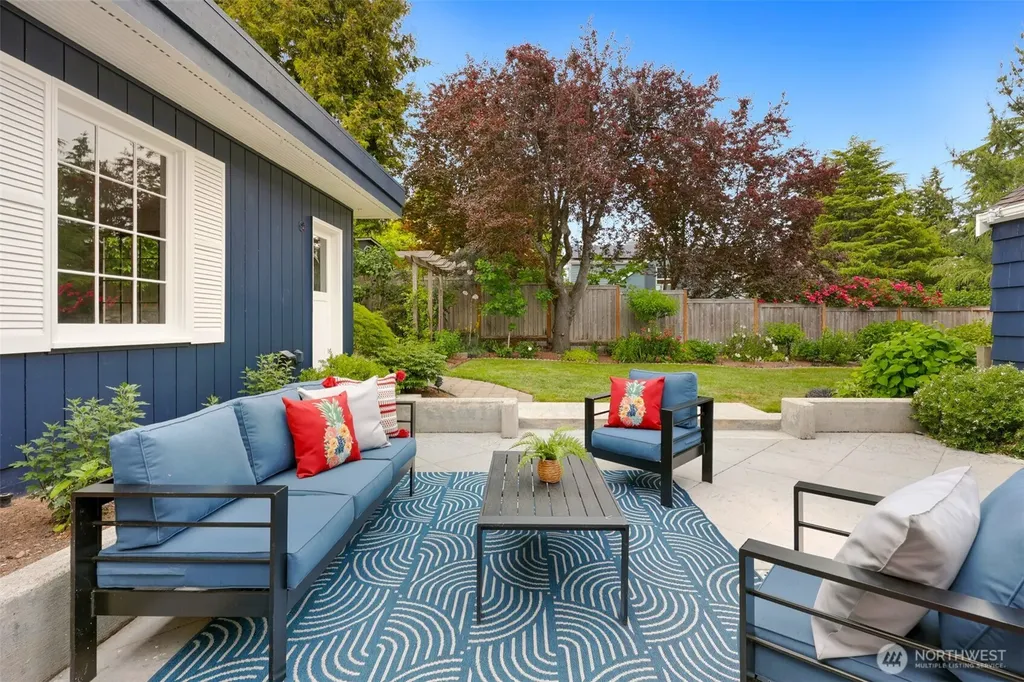 6605 57th Avenue NE Seattle WA 98115