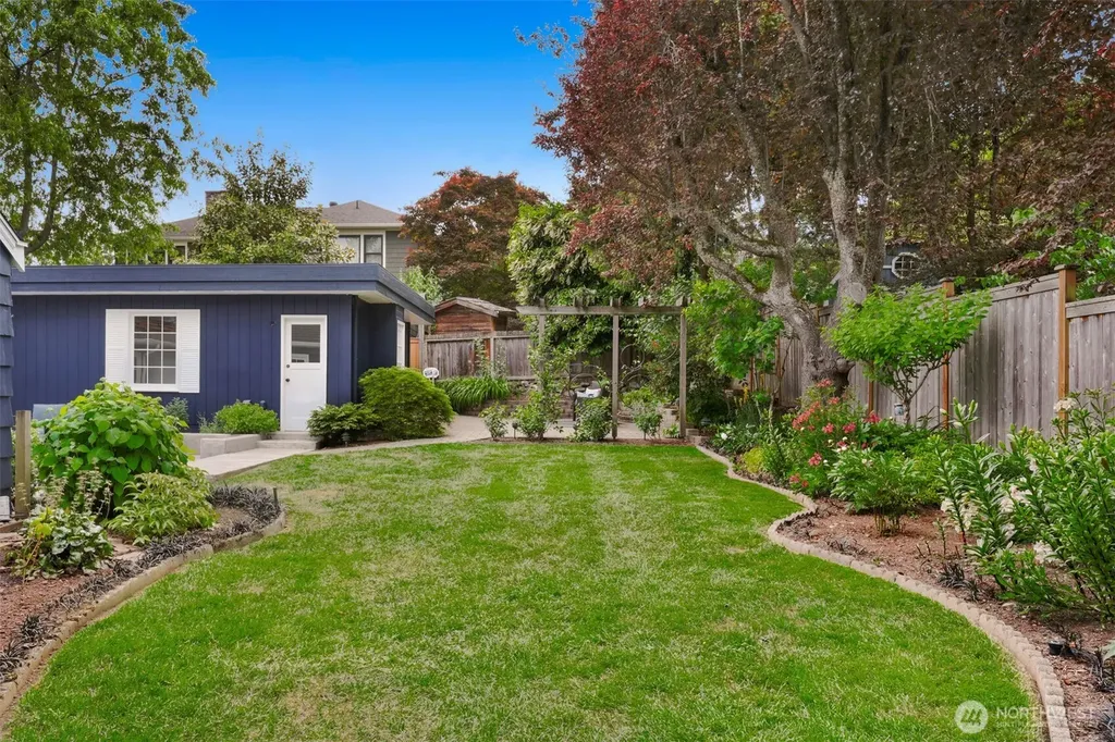 6605 57th Avenue NE Seattle WA 98115