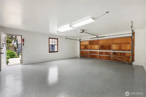 6605 57th Avenue NE Seattle WA 98115
