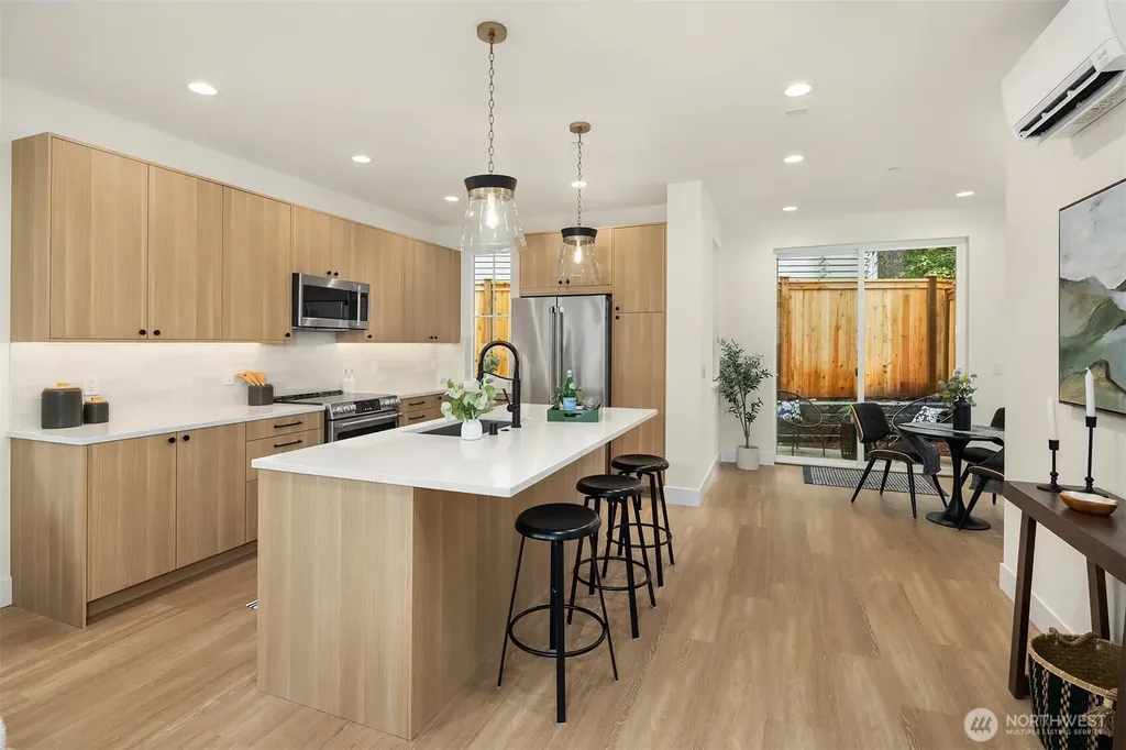 11812 NE 103rd Place Kirkland WA 98033