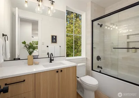 11812 NE 103rd Place Kirkland WA 98033