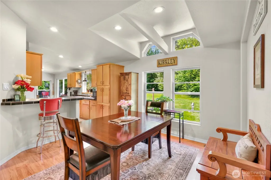 5554 Potter Road Deming WA 98244