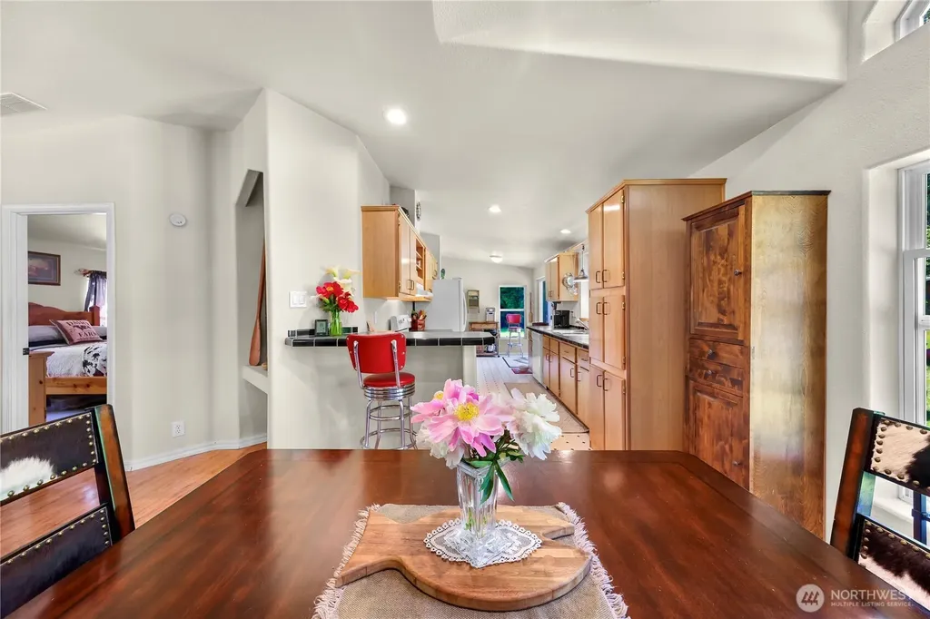 5554 Potter Road Deming WA 98244