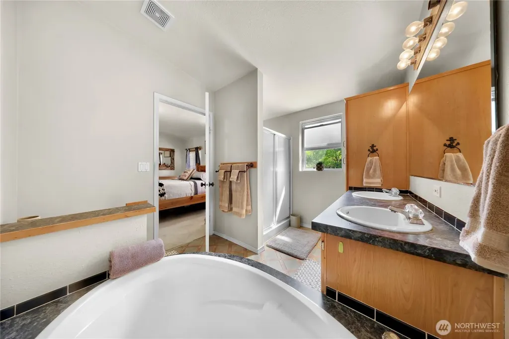 5554 Potter Road Deming WA 98244