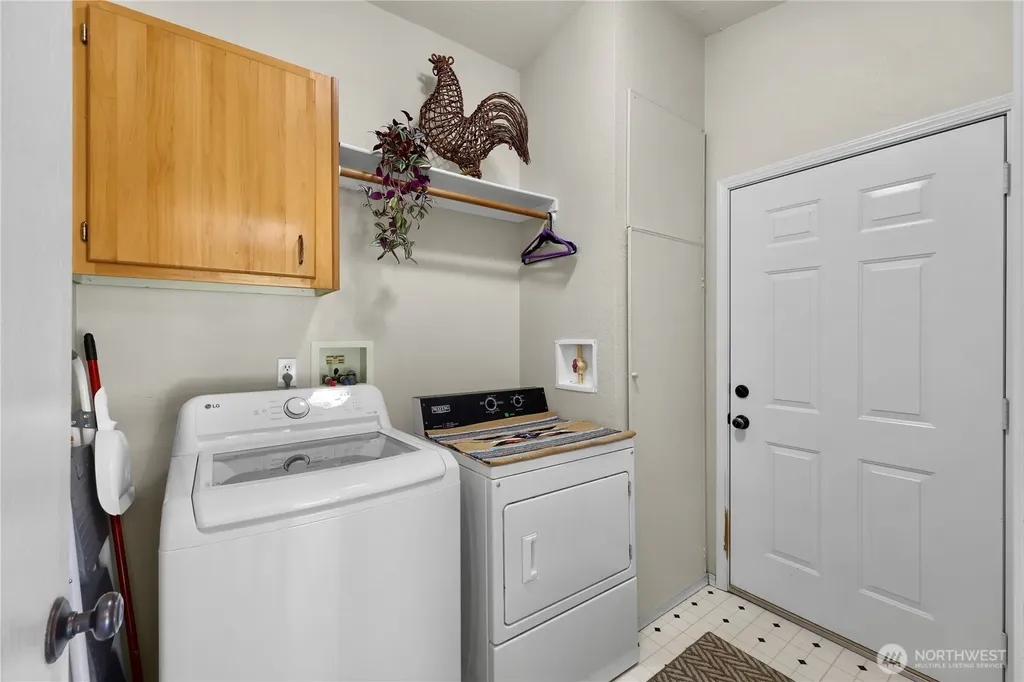 5554 Potter Road Deming WA 98244