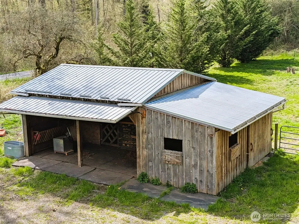 5554 Potter Road Deming WA 98244