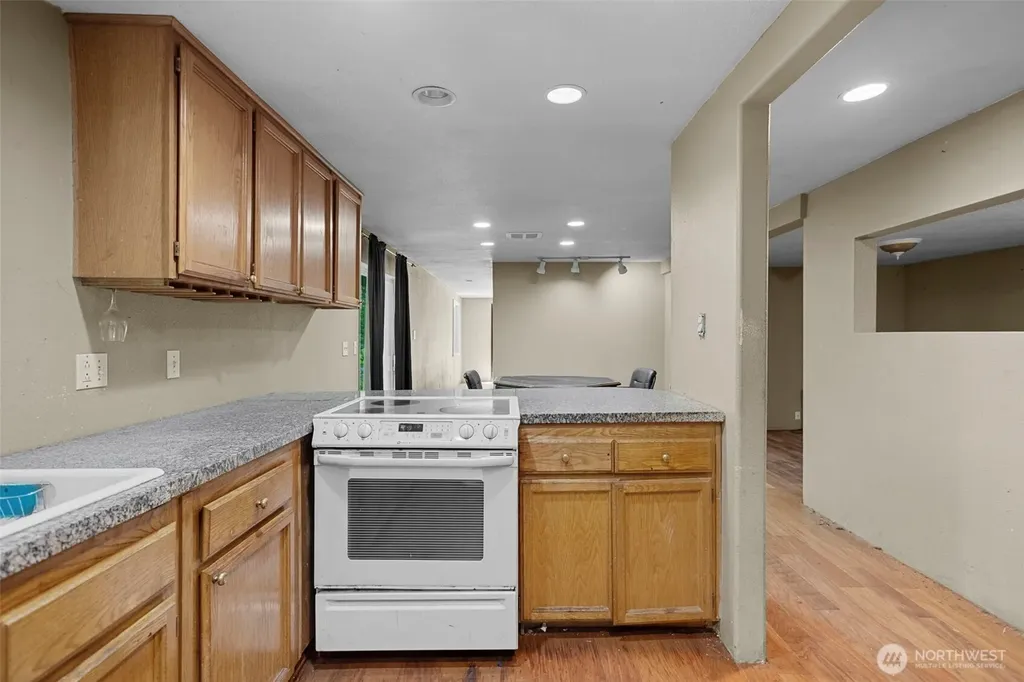 400 N Dubois Road Ariel WA 98603