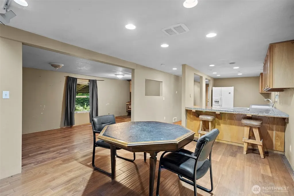400 N Dubois Road Ariel WA 98603