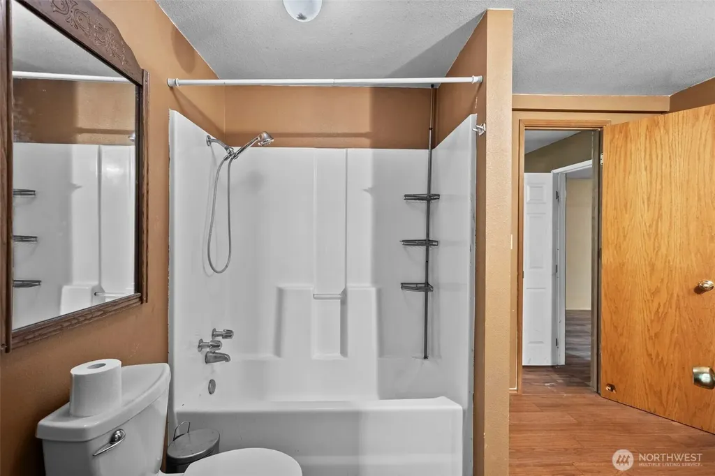 400 N Dubois Road Ariel WA 98603
