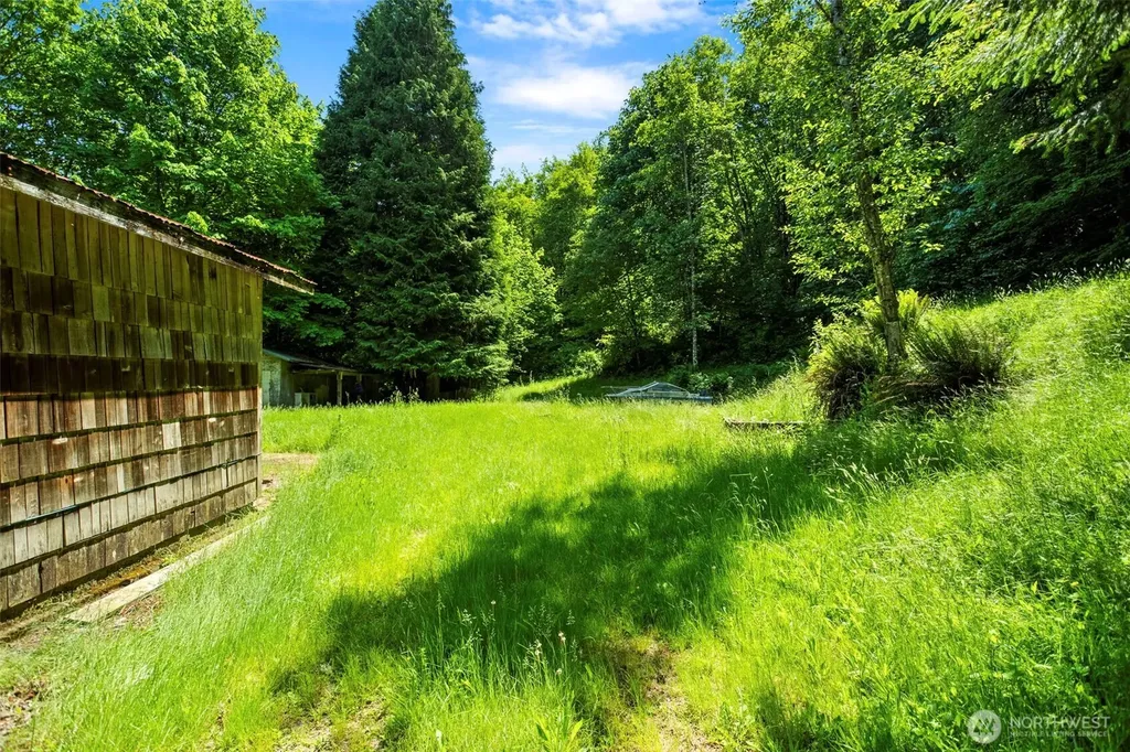 400 N Dubois Road Ariel WA 98603