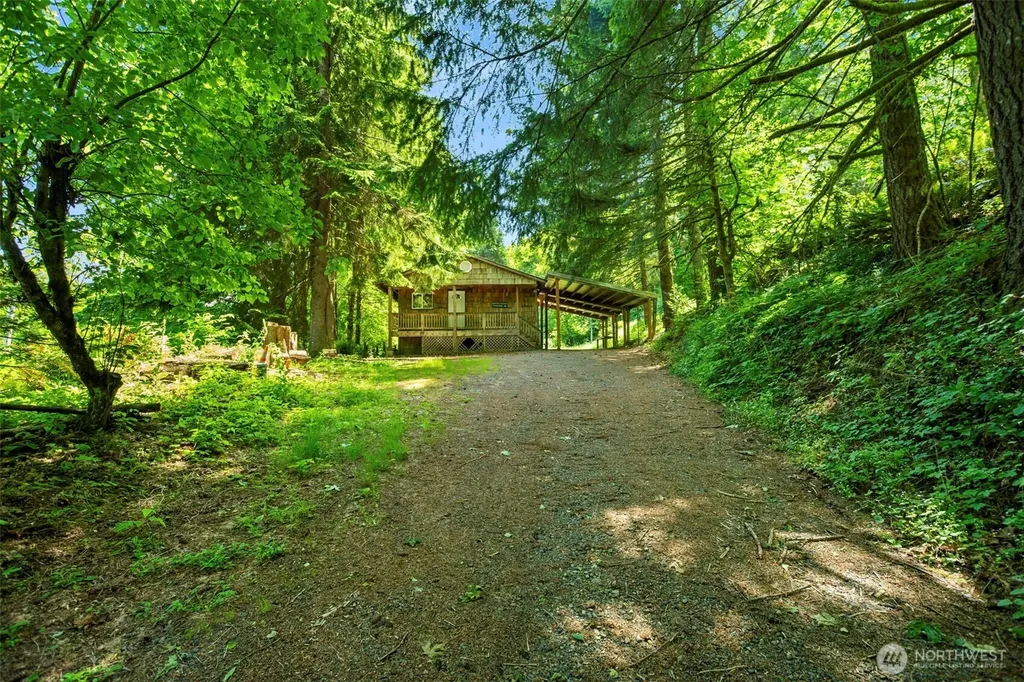 400 N Dubois Road Ariel WA 98603
