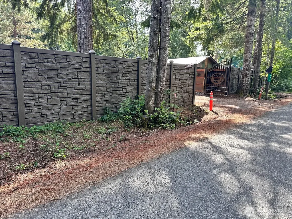 131 Nisqually Way Ashford WA 98304