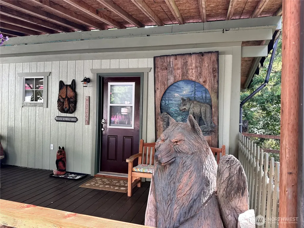 131 Nisqually Way Ashford WA 98304