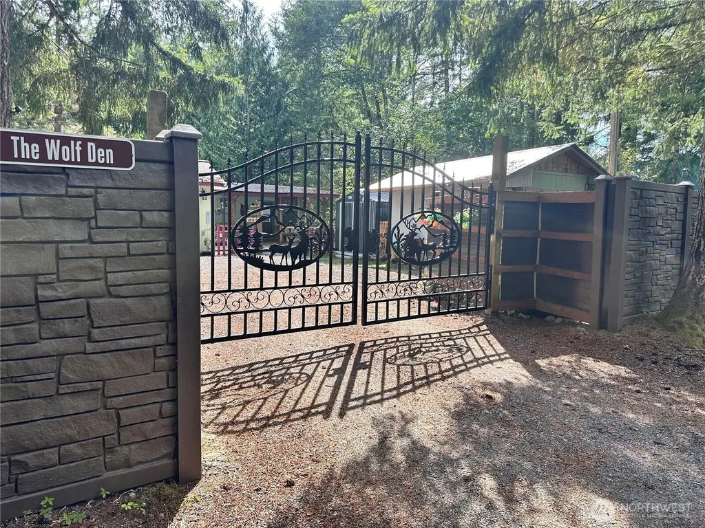 131 Nisqually Way Ashford WA 98304