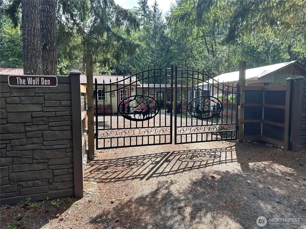 131 Nisqually Way Ashford WA 98304