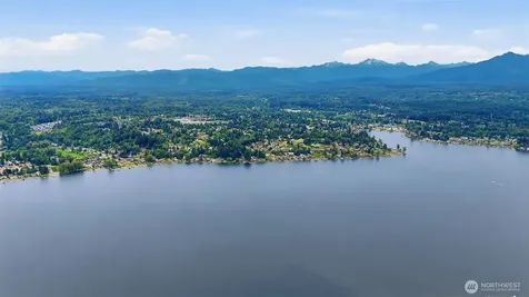 21 92nd Drive SE Lake Stevens WA 98258