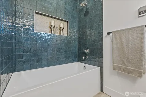6315 9th Avenue NW Seattle WA 98107