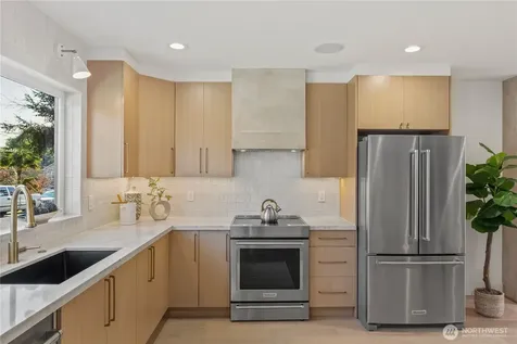 6315 9th Avenue NW Seattle WA 98107