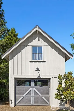 10050 SW Dock Street Vashon WA 98070