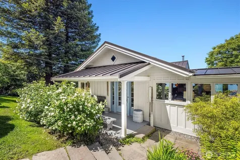 10050 SW Dock Street Vashon WA 98070