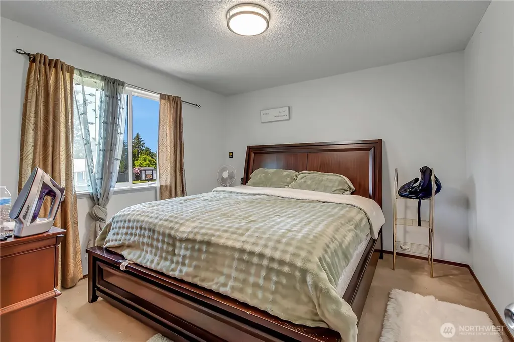 14915 16th Avenue Ct E Tacoma WA 98445