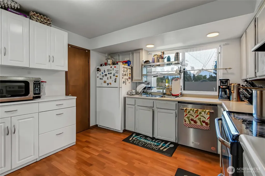 14915 16th Avenue Ct E Tacoma WA 98445