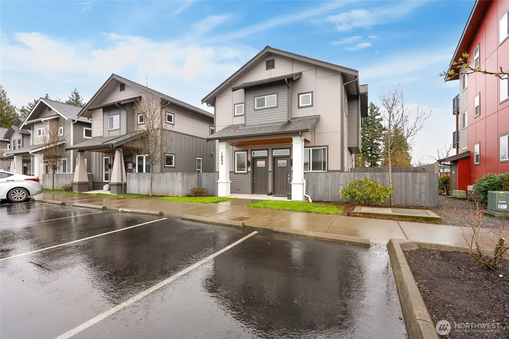 1884 Front Street Lynden WA 98264