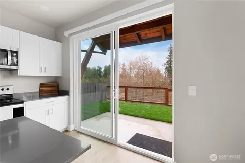 1884 Front Street Lynden WA 98264