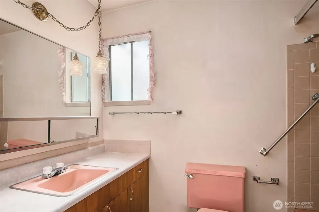320 NE 185th Street Shoreline WA 98155